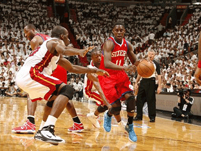 nba直播湖人vs热火12月14_nba直播湖人vs热火12月14在线免费_nba直播湖人vs热火12月14无插件高清【英超直播吧】